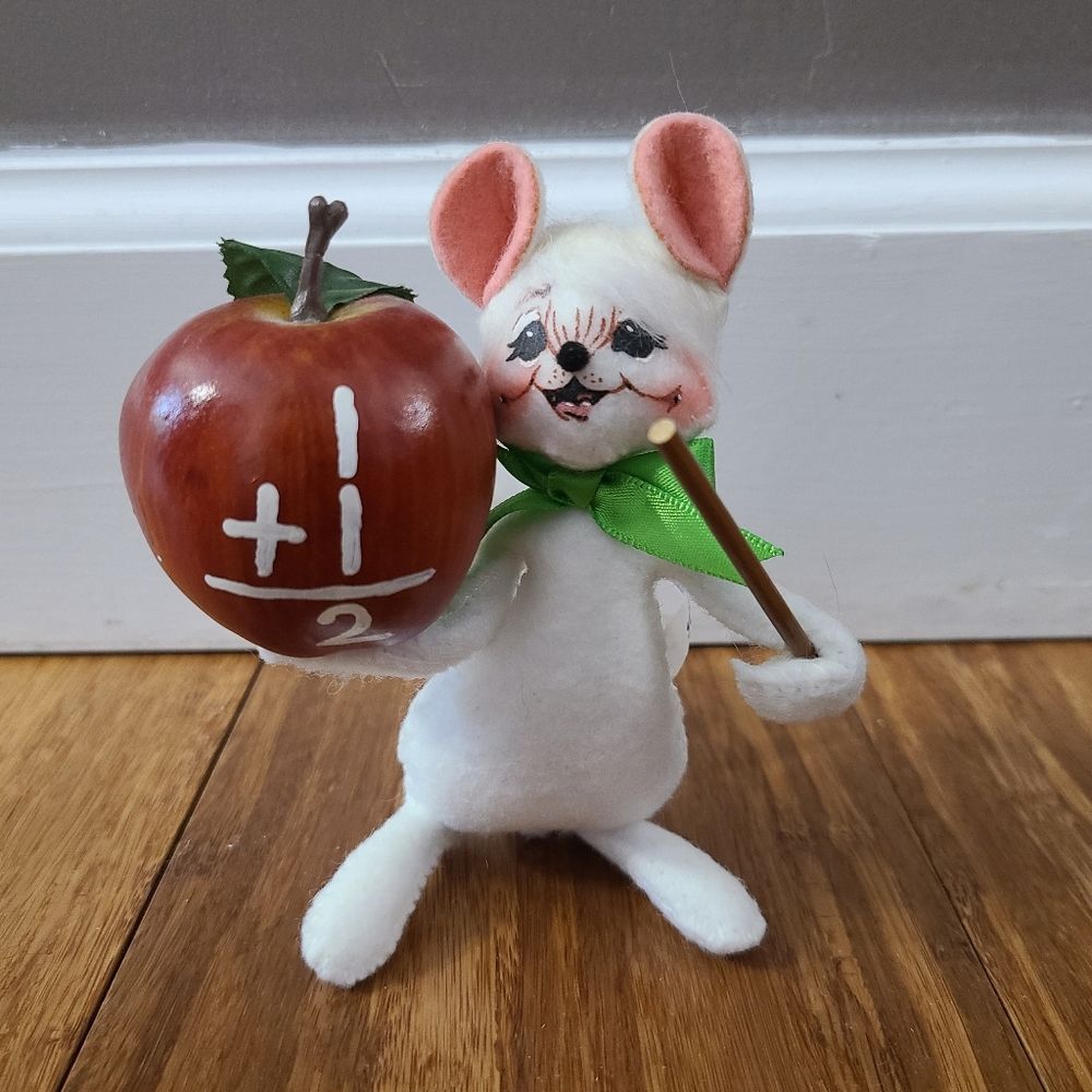 Annalee Dolls 5" Apple for Teacher Mouse #241507 2007 Felt Collectible Retired
